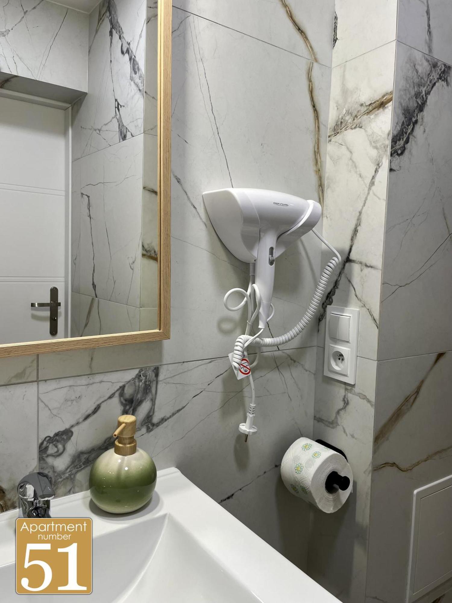 Piekny Przytulny Apartament - Blisko Akwenu Wodnego Radom Kültér fotó